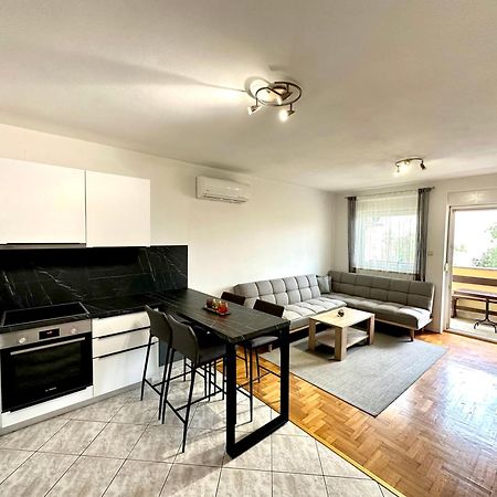 Apartment Ines เมดูลิน ภายนอก รูปภาพ