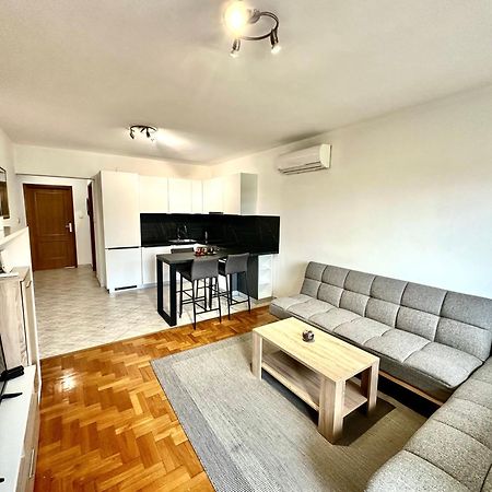 Apartment Ines เมดูลิน ภายนอก รูปภาพ